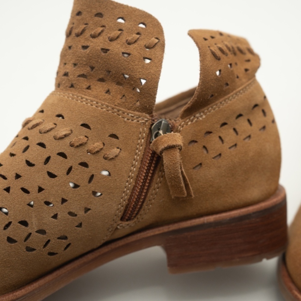 Sofft. New! Bristow Bootie. - Picture 11 of 12